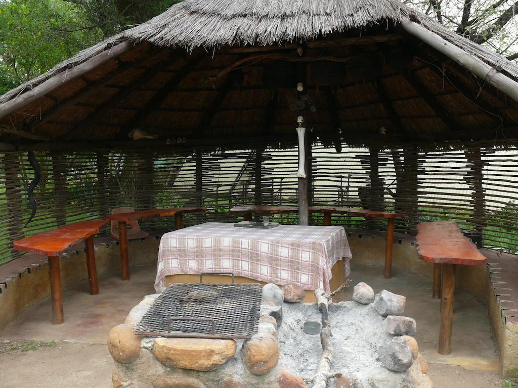 Amanzimlotzi Riverside Bush Camp Hotel Hoedspruit Exterior photo