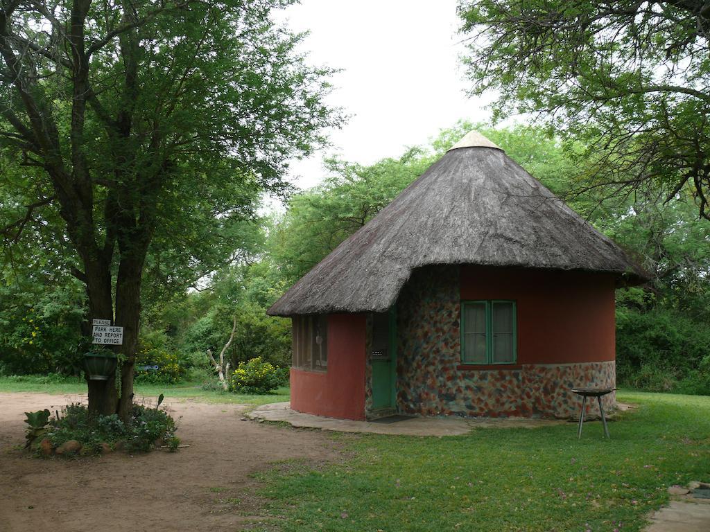 Amanzimlotzi Riverside Bush Camp Hoedspruit Exterior photo