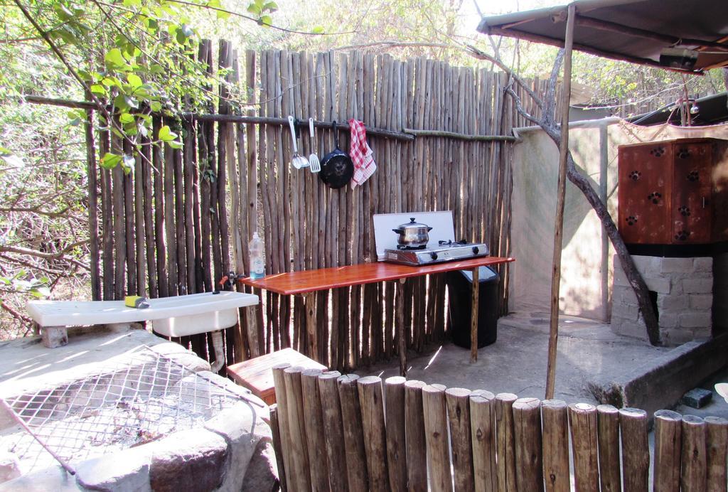 Amanzimlotzi Riverside Bush Camp Hoedspruit Exterior photo