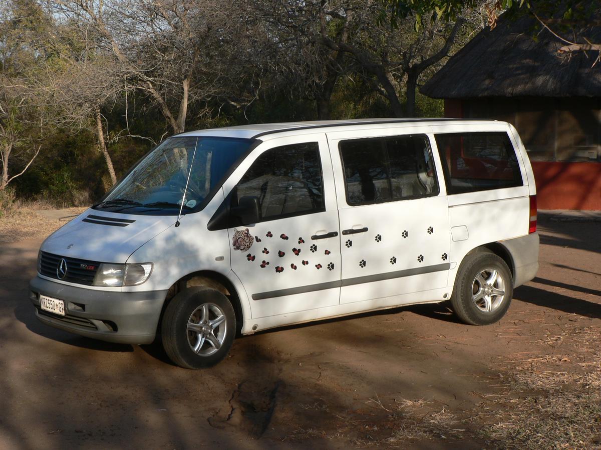 Amanzimlotzi Riverside Bush Camp Hotel Hoedspruit Exterior photo