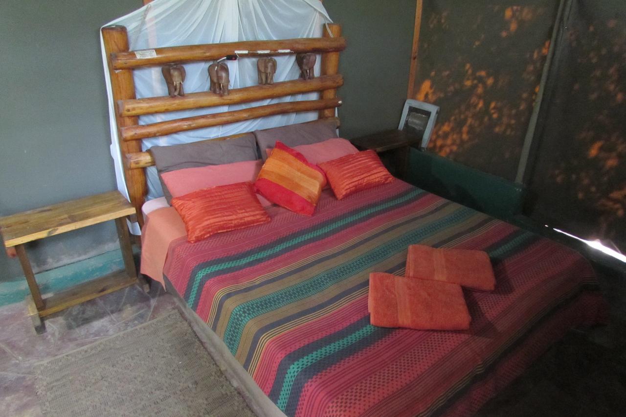Amanzimlotzi Riverside Bush Camp Hoedspruit Exterior photo