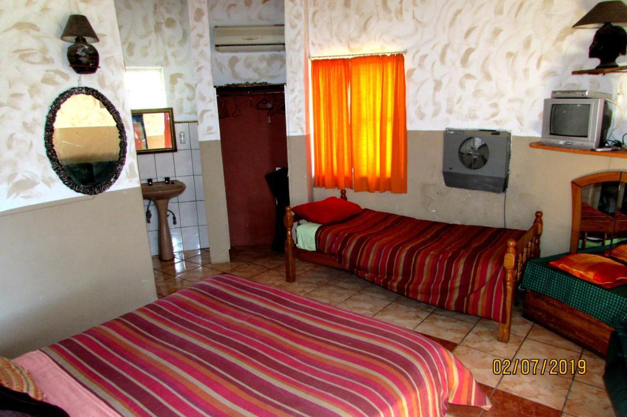Amanzimlotzi Riverside Bush Camp Hoedspruit Exterior photo